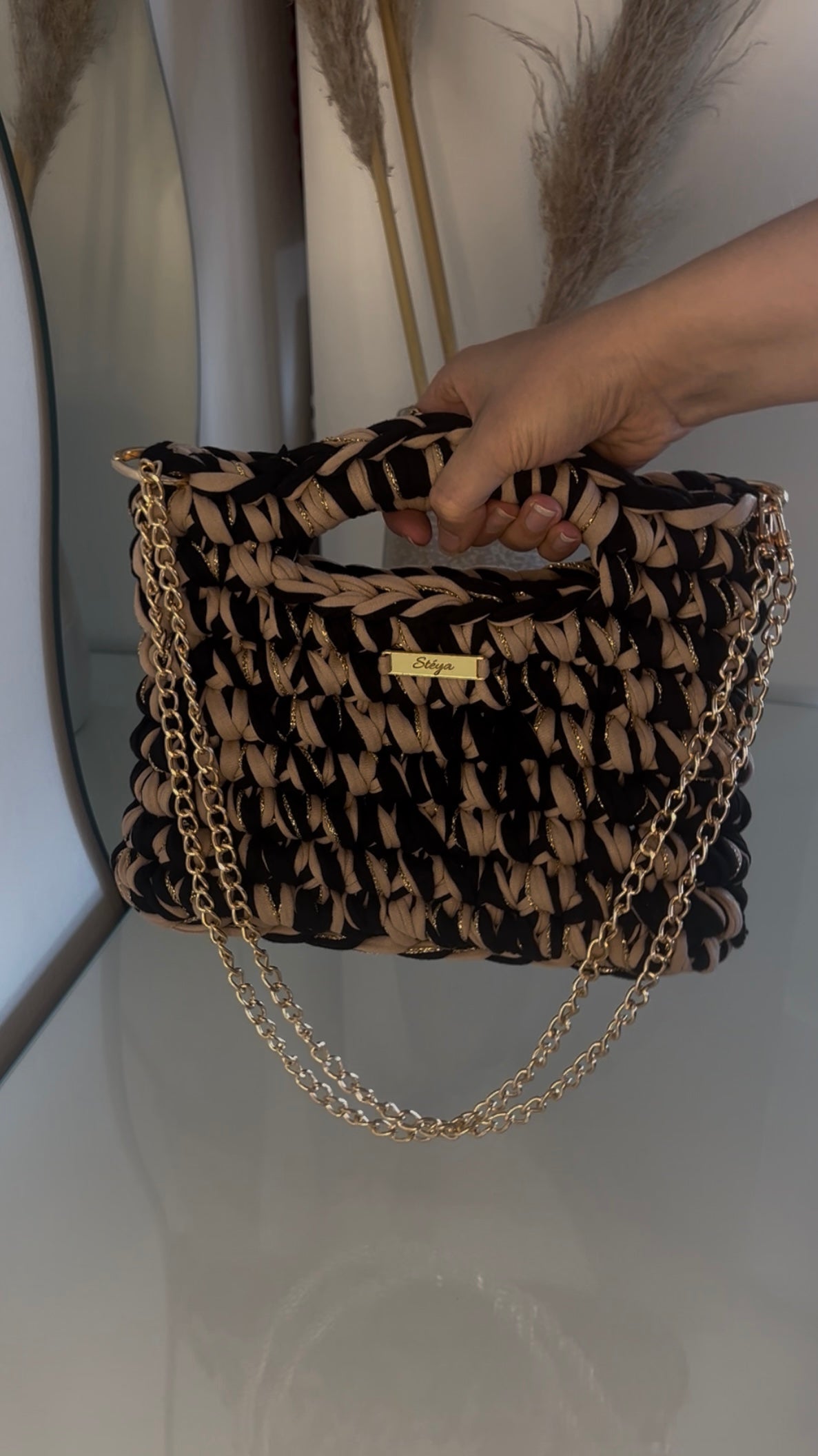 Lunara Handbag Medium - Nougat Chocolate