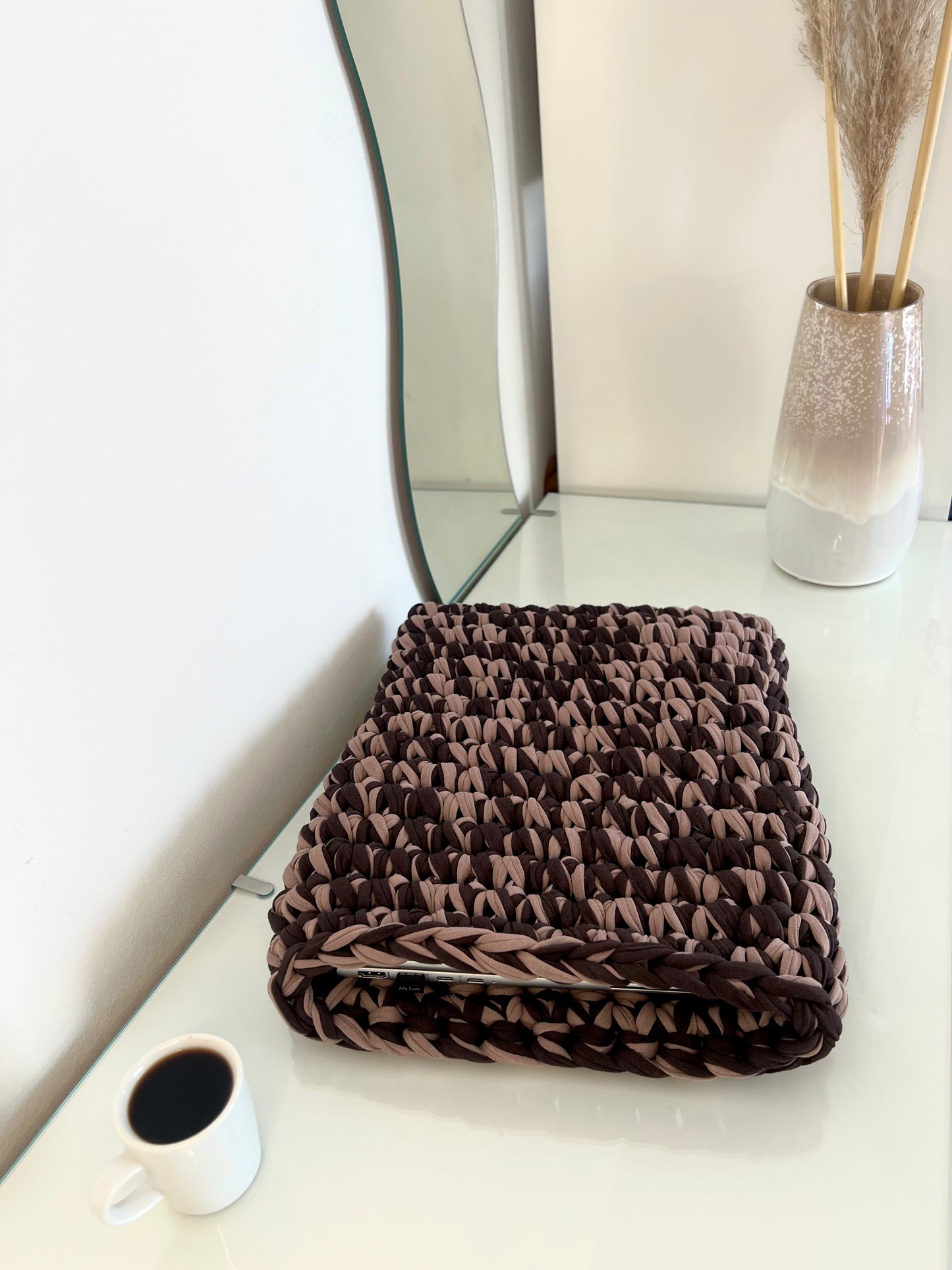 Nerea Laptop Case - Cocoa Brown - Vertical Opening