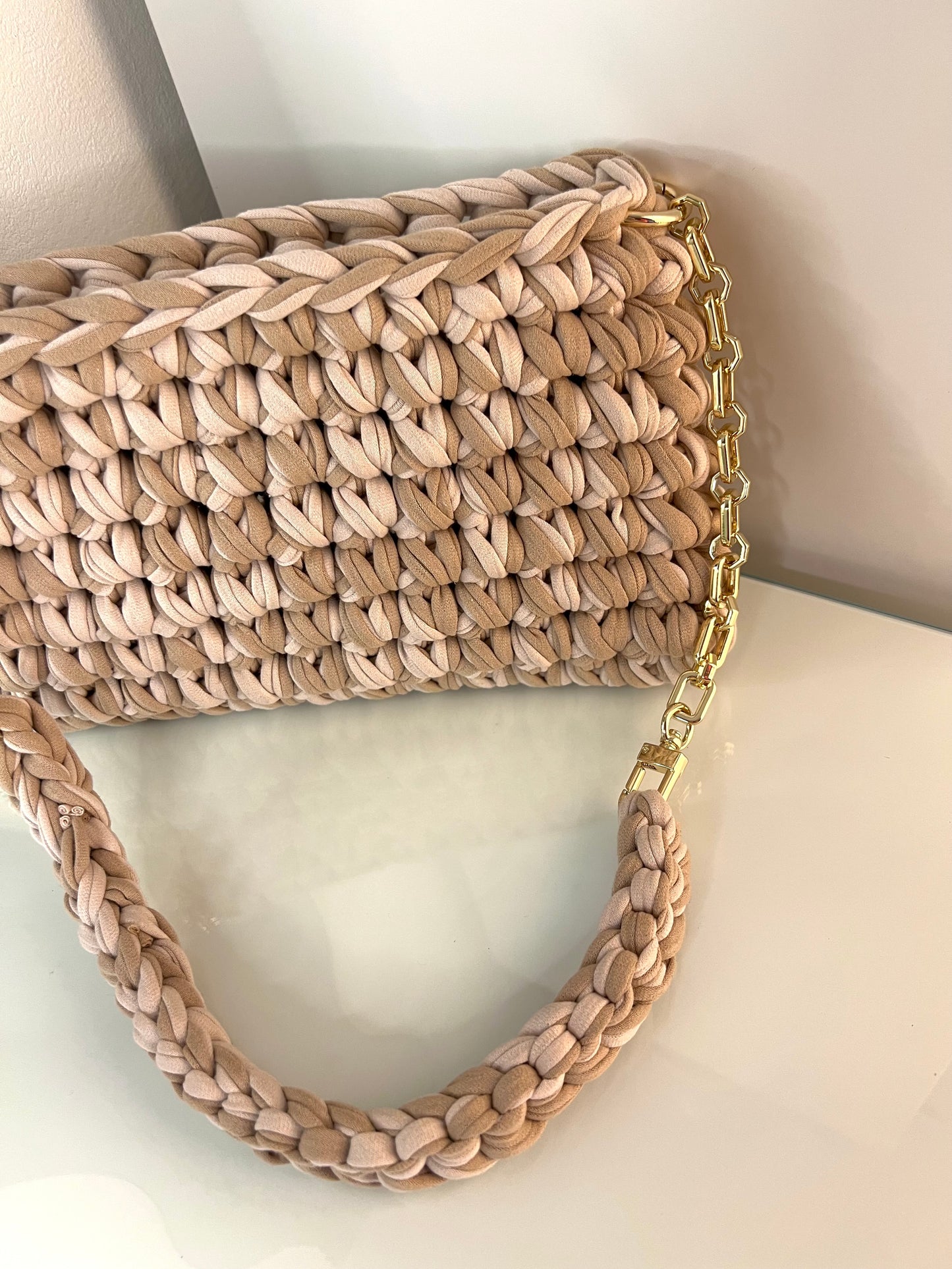 Marea Handbag - Metropolitan Edition