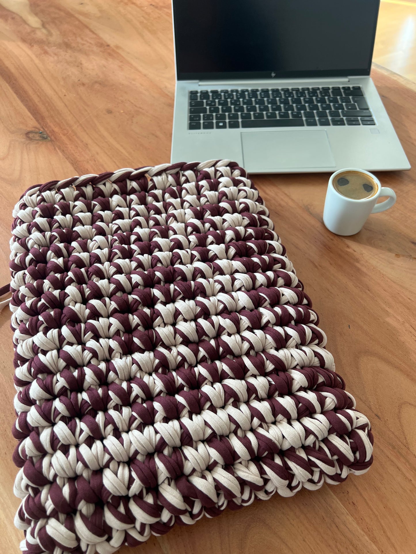 Nerea Laptop Case - Wine Red/ Beige - Vertical Opening