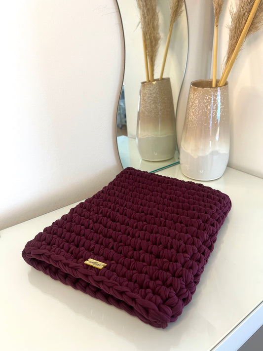 Nerea Laptop Case - Wine Red - Vertical Opening