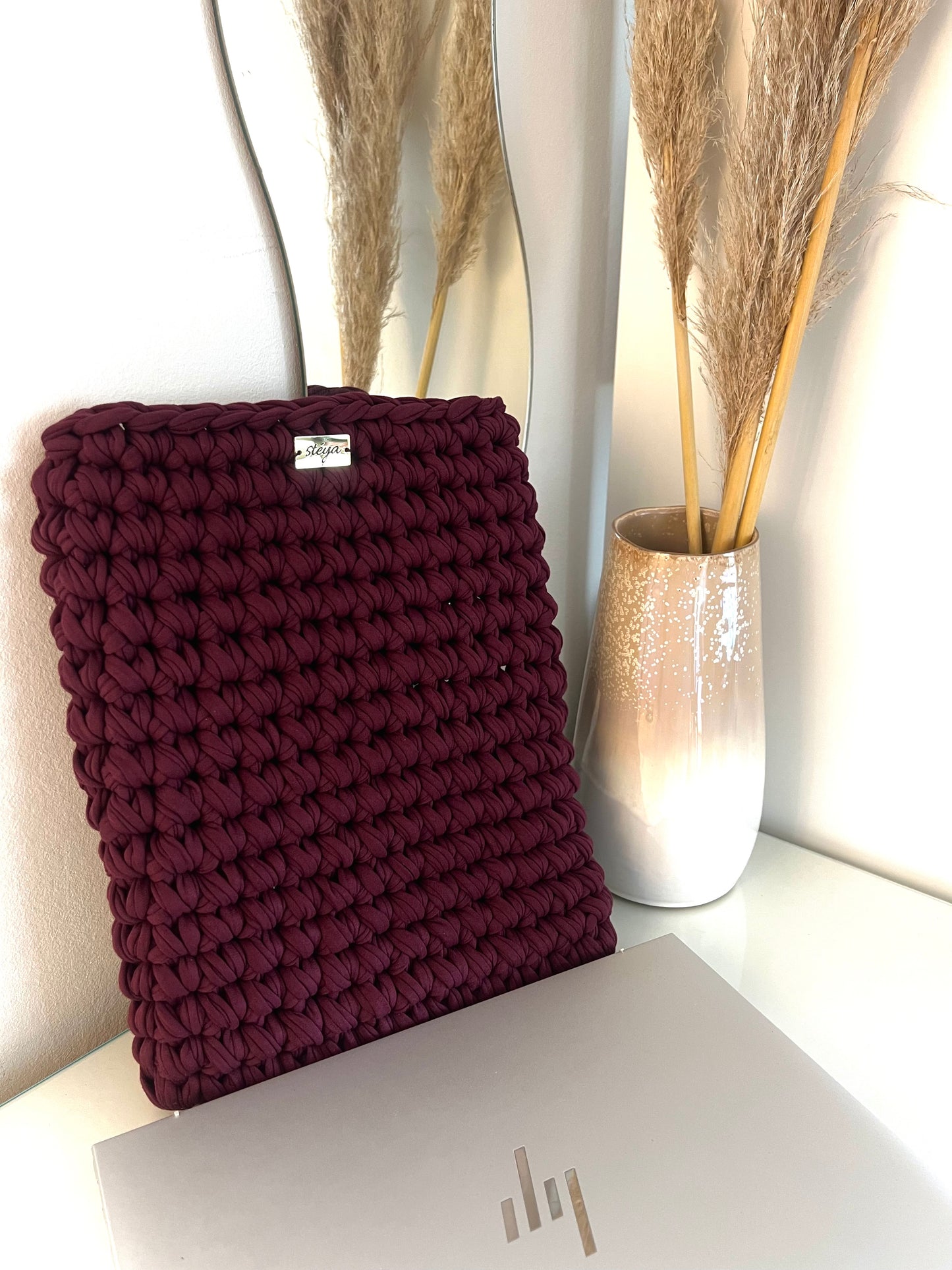 Nerea Laptop Case - Wine Red - Vertical Opening